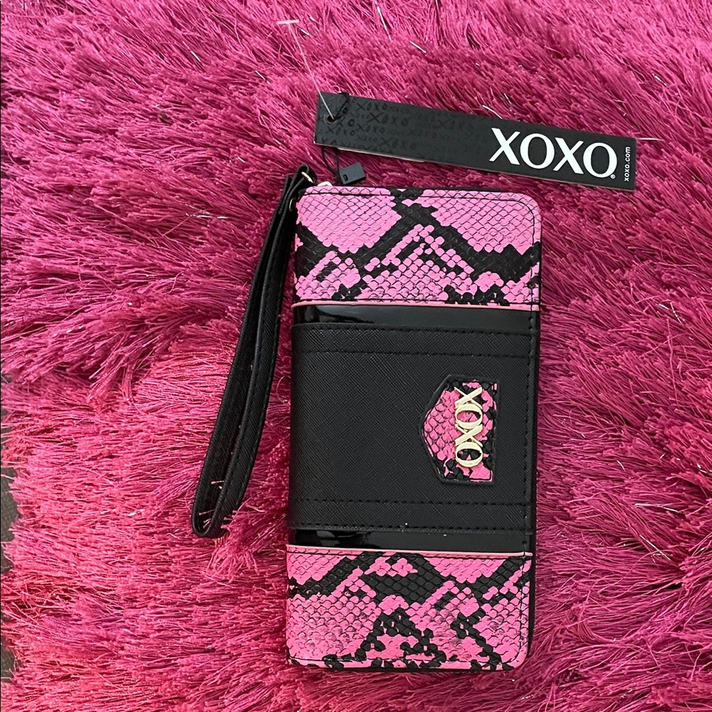 XOXO Vibrant Pink and Black Wallet
